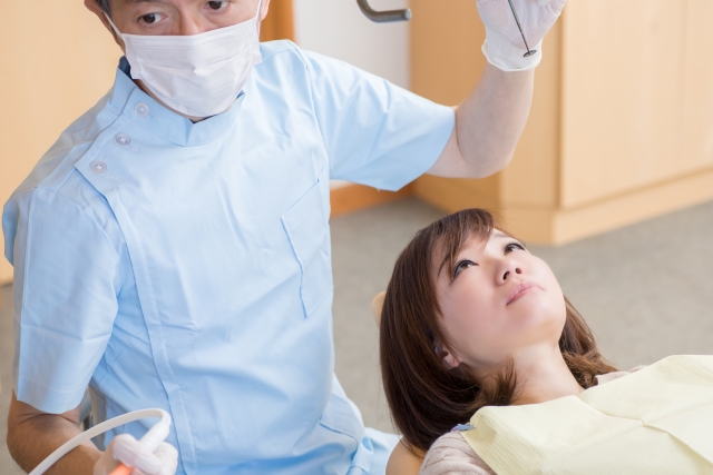 歯科医師と患者