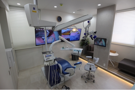 溝井歯科医院の個室診療室