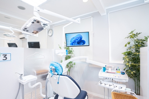 矯正中の虫歯治療や抜歯について
