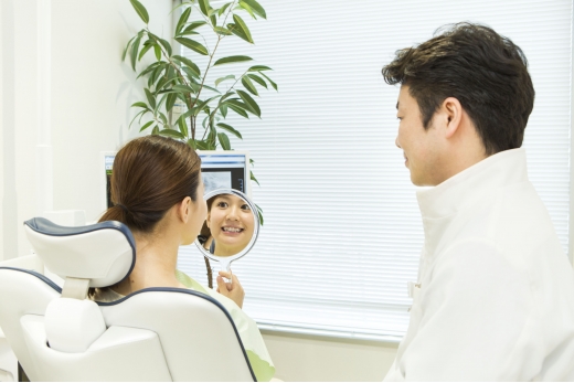 肌と歯のクリニック東京ベイ幕張の治療風景