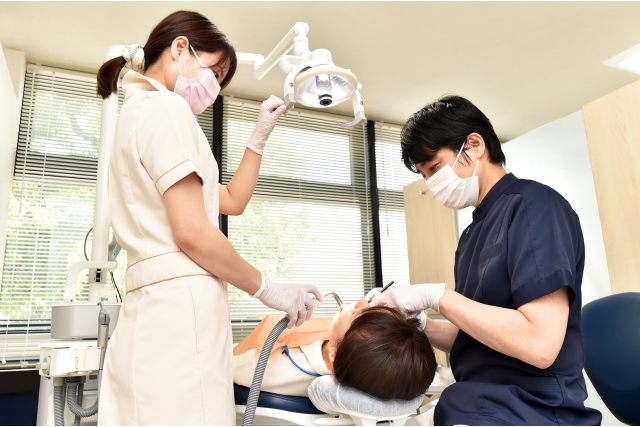 横浜元町ナチュラル歯科矯正歯科の治療風景