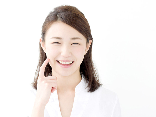 微笑む女性